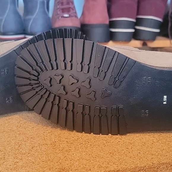 *new* womens tan color suede, size 9.5 chunky sole, loafer style shoes - Picture 5 of 5